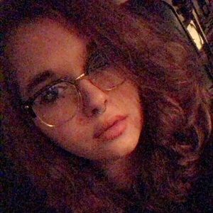 Meet your Posher, Haley